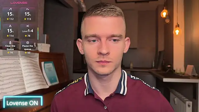 Snapshot of Marvelboy_ chatting on November 10, 9:25 pm Marvelboy online show from November 10, 9:25 pm