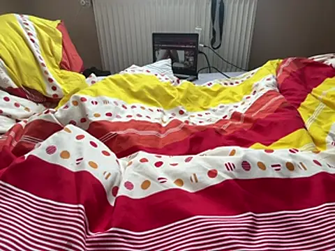 Chris-LE91 online show from April 16, 5:41 am