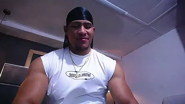 Snapshot of teddyfit19cm chatting on June 22, 1:52 pm teddyfit19cm online show from June 22, 1:52 pm