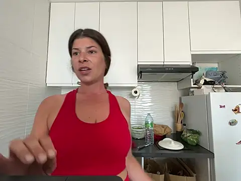 Snapshot of Jessytwerk chatting on June 15, 3:47 pm Jessytwerk online show from June 15, 3:47 pm