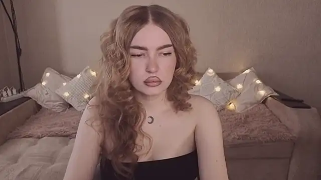 ViolettaLopez online show from March 31, 1:55 pm