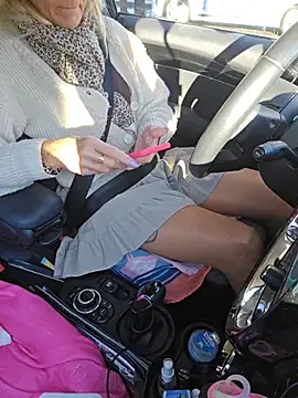 Snapshot of Nathotsexy1 chatting on December 4, 8:45 am Nathotsexy1 online show from December 4, 8:45 am