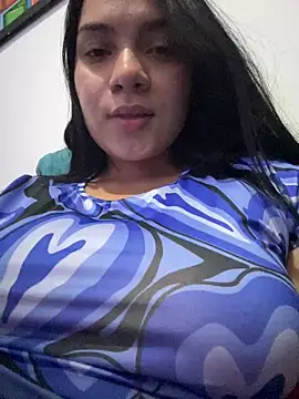 Snapshot of _queen_sofia chatting on February 14, 6:19 pm queen sofia online show from February 14, 6:19 pm