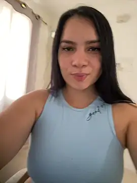 Snapshot of _queen_sofia chatting on February 15, 6:55 pm queen sofia online show from February 15, 6:55 pm