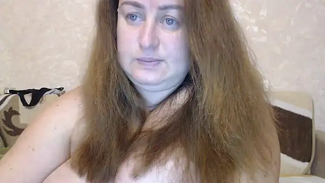 Amy August online show from October 22, 1:11 pm