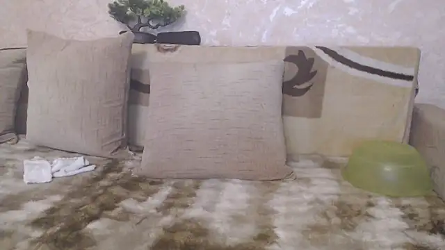 Amy August online show from May 6, 4:56 pm