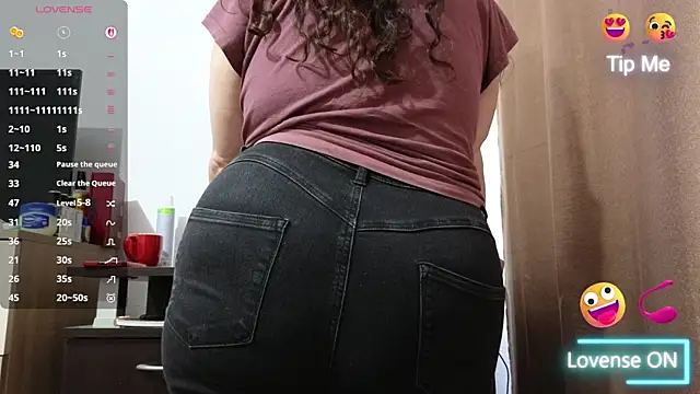 BBW MILF 4U online show from March 10, 11:59 am