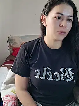 Snapshot of mayhott2 chatting on February 28, 6:20 pm mayhott2 online show from February 28, 6:20 pm