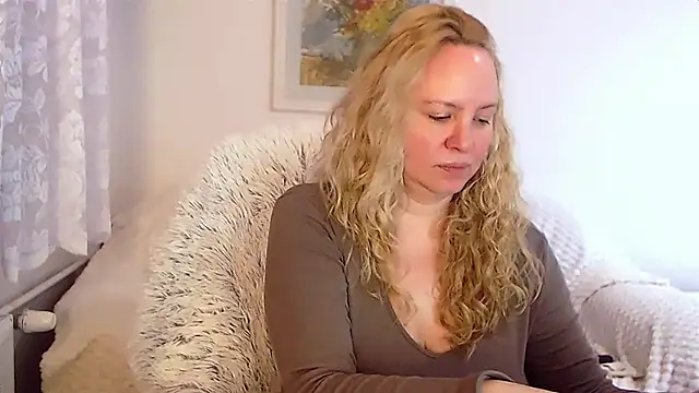 Sarah4you online show from December 31, 12:43 am