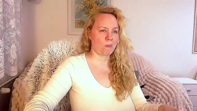 Sarah4you online show from January 12, 8:57 pm