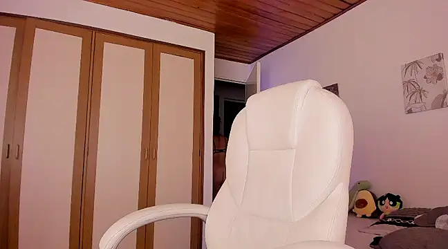 kinky rider online show from December 24, 3:38 am