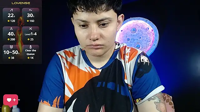 Snapshot of girl_intense444 chatting on September 18, 1:02 pm girl intense444 online show from September 18, 1:02 pm