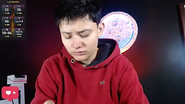 Snapshot of girl_intense444 chatting on October 8, 12:36 pm girl intense444 online show from October 8, 12:36 pm