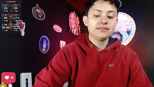 Snapshot of girl_intense444 chatting on October 14, 1:01 pm girl intense444 online show from October 14, 1:01 pm