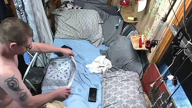 Snapshot of sex4fun_21 chatting on February 22, 6:19 pm sex4fun 21 online show from February 22, 6:19 pm