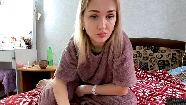 Snapshot of ModelEva chatting on January 31, 9:48 am ModelEva online show from January 31, 9:48 am