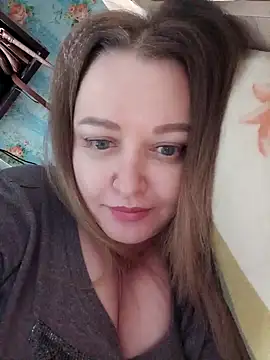 SindiHelen online show from February 10, 11:15 am