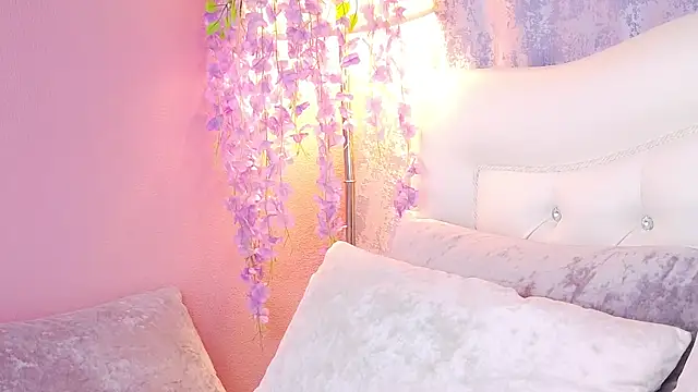 Asian legs online show from May 12, 10:12 am