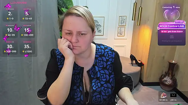 Snapshot of ScarlettSoft chatting on April 20, 5:32 am ScarlettSoft online show from April 20, 5:32 am