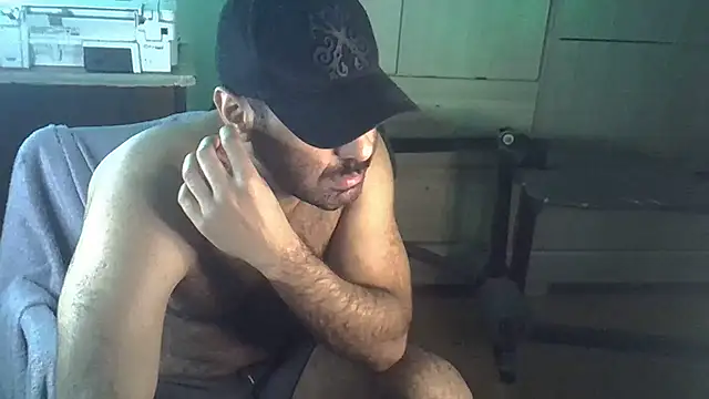 Snapshot of MILITARS chatting on October 30, 11:27 pm MILITARS online show from October 30, 11:27 pm