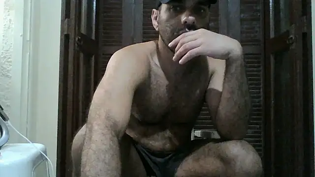 Snapshot of MILITARS chatting on March 31, 3:52 am MILITARS online show from March 31, 3:52 am