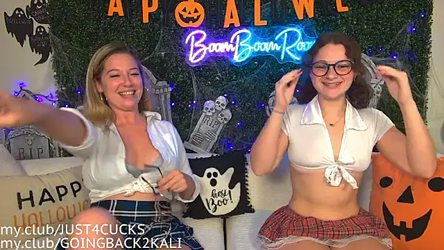 Snapshot of boomboomr00m chatting on October 4, 12:41 am boomboomr00m online show from October 4, 12:41 am