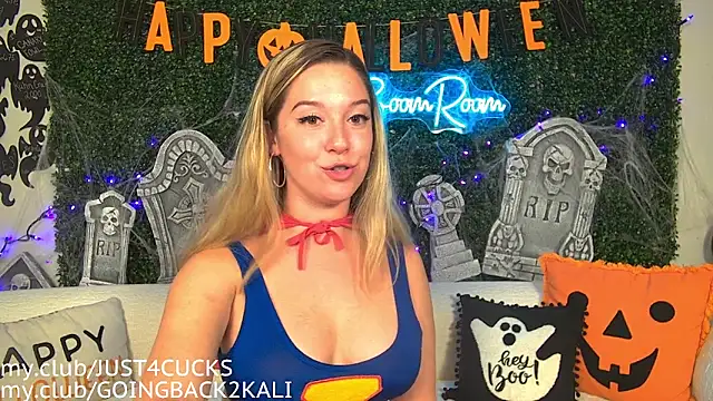 Snapshot of boomboomr00m chatting on October 8, 2:42 am boomboomr00m online show from October 8, 2:42 am