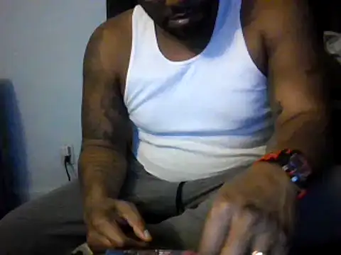 Snapshot of ReeferMadness59 chatting on March 13, 12:48 am ReeferMadness59 online show from March 13, 12:48 am