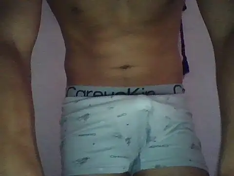 Snapshot of Angel_rincon chatting on October 21, 9:48 pm Angel rincon online show from October 21, 9:48 pm