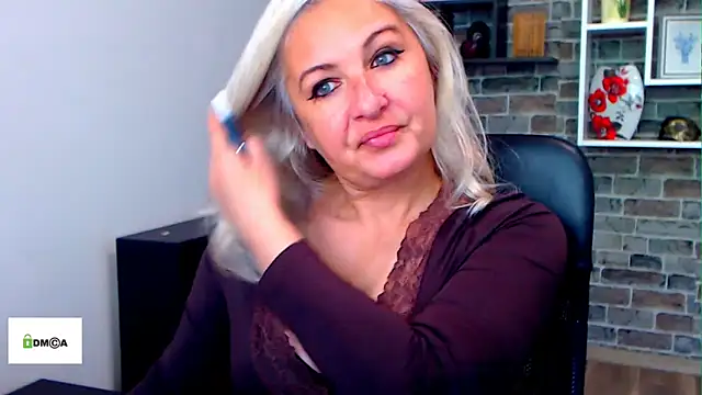 angel devil milf online show from May 4, 12:01 pm
