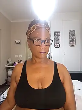 Snapshot of Hotgrannyx chatting on September 28, 1:33 am Hotgrannyx online show from September 28, 1:33 am