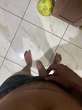 Snapshot of cf27 chatting on February 17, 4:31 am cf27 online show from February 17, 4:31 am