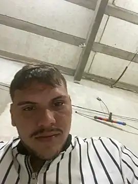 Snapshot of cf27 chatting on March 27, 4:07 am cf27 online show from March 27, 4:07 am