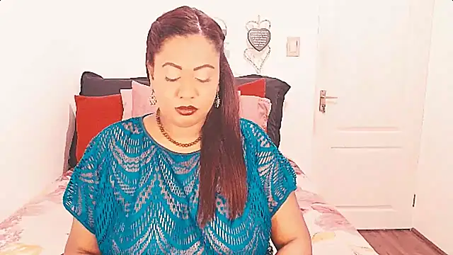 Snapshot of Indianlust69 chatting on December 11, 8:36 am Indianlust69 online show from December 11, 8:36 am
