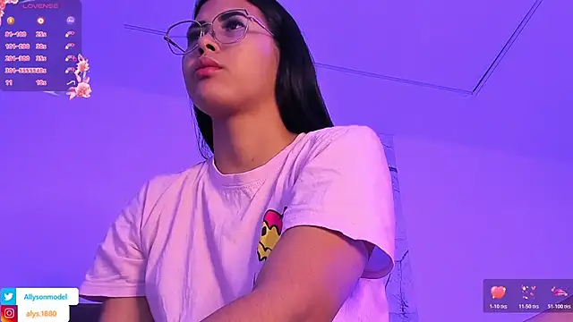 alysson 18 online show from December 16, 1:49 pm