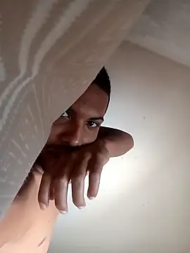 Vinicius5890 online show from April 18, 6:01 pm