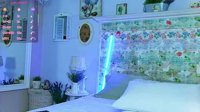 NikkiStarX online show from November 20, 4:01 am