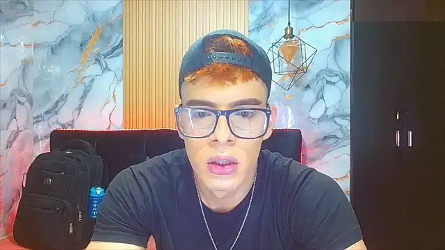 Snapshot of angel_sexyevil chatting on September 21, 12:18 pm angel sexyevil online show from September 21, 12:18 pm