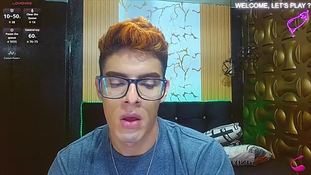 Snapshot of angel_sexyevil chatting on October 5, 12:25 pm angel sexyevil online show from October 5, 12:25 pm