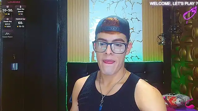 Snapshot of angel_sexyevil chatting on October 11, 12:26 pm angel sexyevil online show from October 11, 12:26 pm