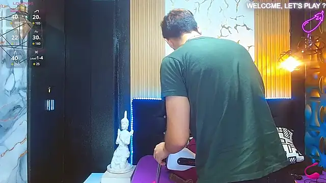 Snapshot of angel_sexyevil chatting on October 29, 12:29 pm angel sexyevil online show from October 29, 12:29 pm