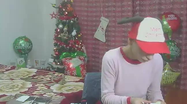 Snapshot of hotSANDRA_STARR chatting on December 13, 8:37 pm hotSANDRA STARR online show from December 13, 8:37 pm