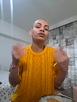 Snapshot of hotSANDRA_STARR chatting on March 10, 3:52 pm hotSANDRA STARR online show from March 10, 3:52 pm