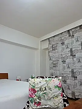 hotSANDRA STARR online show from October 9, 6:06 pm