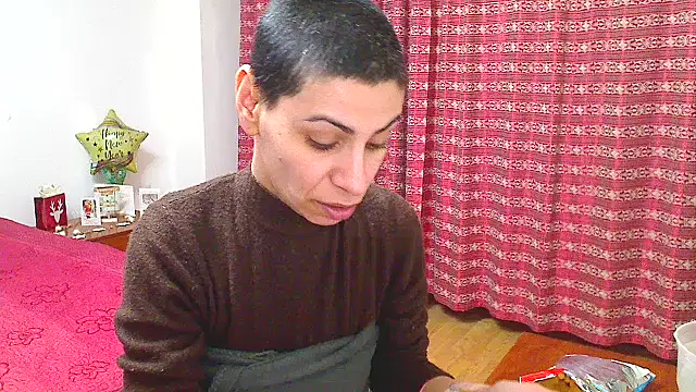 Snapshot of hotSANDRA_STARR chatting on February 25, 2:21 am hotSANDRA STARR online show from February 25, 2:21 am