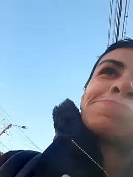 Snapshot of hotSANDRA_STARR chatting on April 7, 7:09 am hotSANDRA STARR online show from April 7, 7:09 am