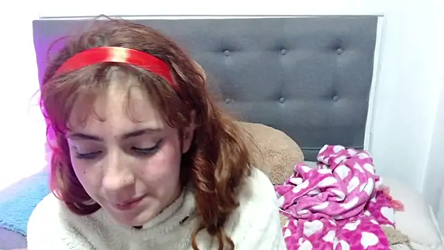 Snapshot of sarah_lovesu chatting on March 15, 10:55 pm sarah lovesu online show from March 15, 10:55 pm