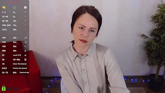 VickyGolden online show from February 18, 5:03 am