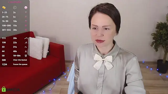 VickyGolden online show from March 12, 5:13 am