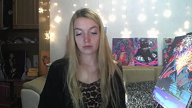 SecretSophia online show from December 14, 12:33 am